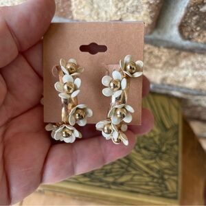 Vintage Hoop Pierced Earrings All Metal Florals New Condition! 1 1/4” Diameter